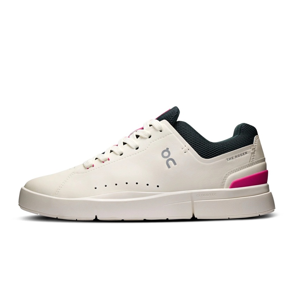 On Running The Roger Advantage Lace Up Sneakers
